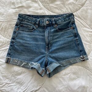 High waisted american eagle shorts, size 6